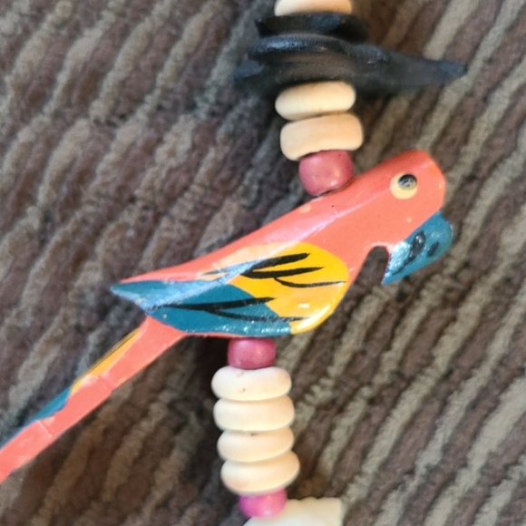 Novelty Tropical Parrot Necklace - Picture 2 of 4